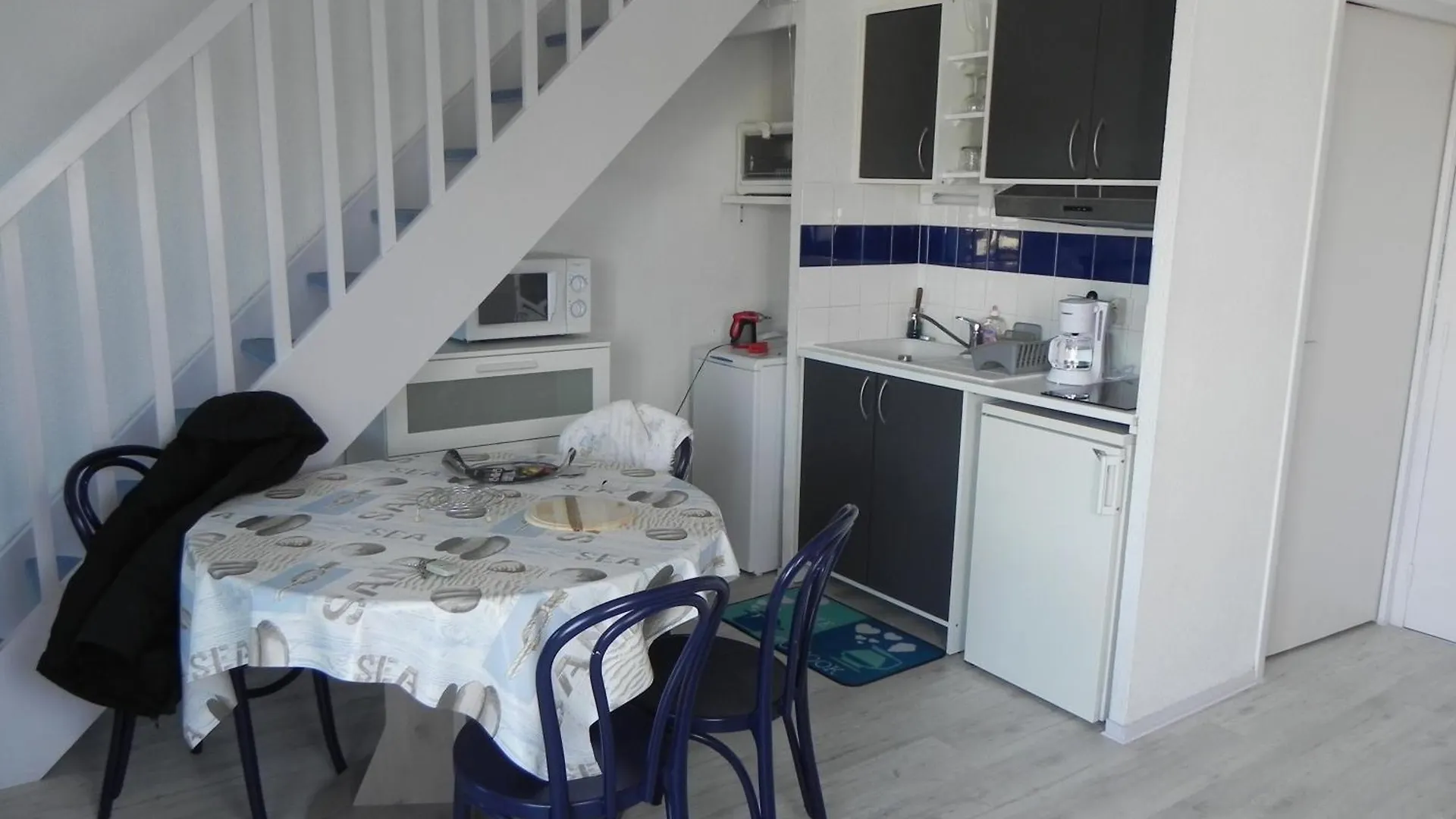 Duplex A 150M De La Mer Конкарно 0*,  Франция